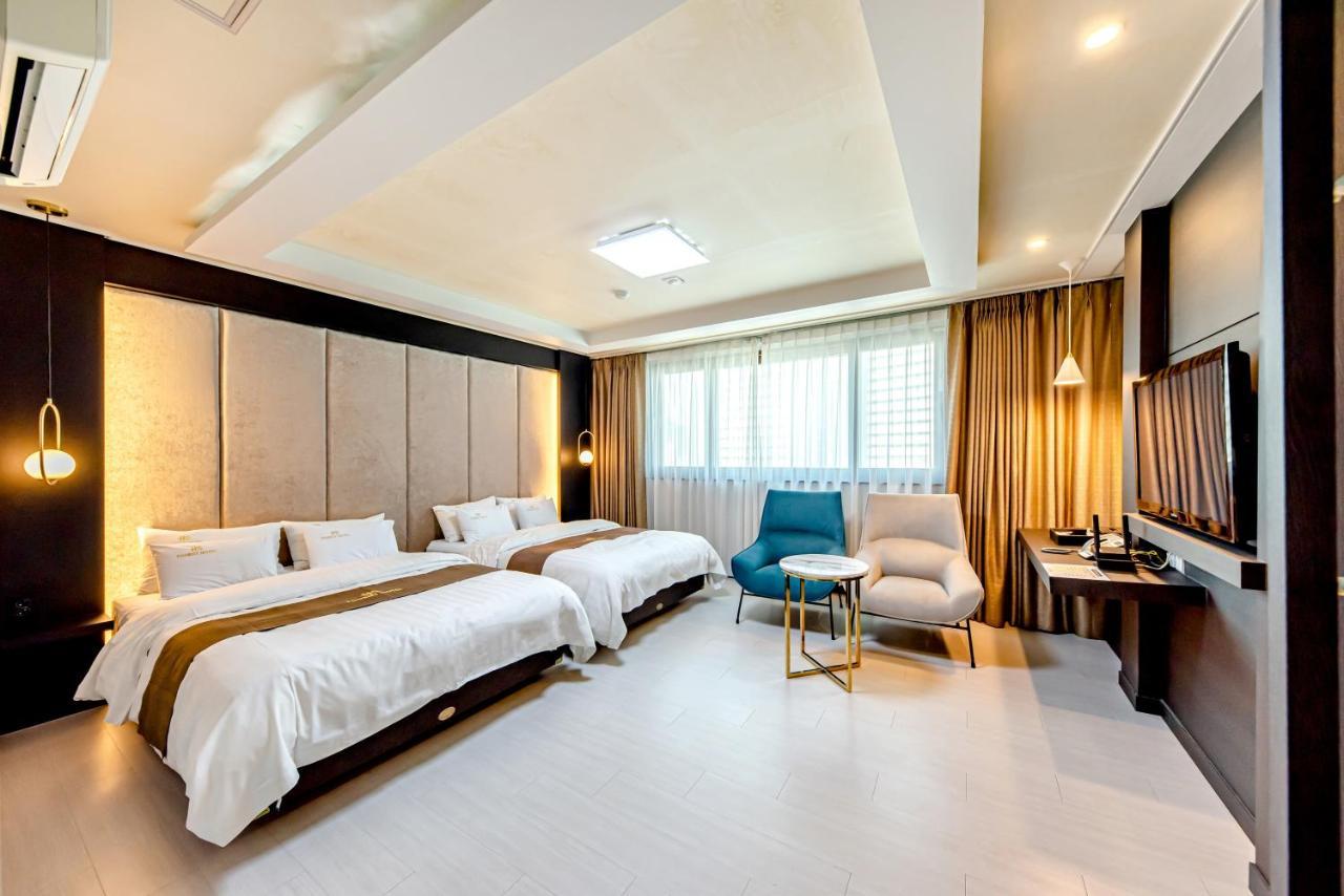 Hs Tourist Hotel Yeosu Exterior foto