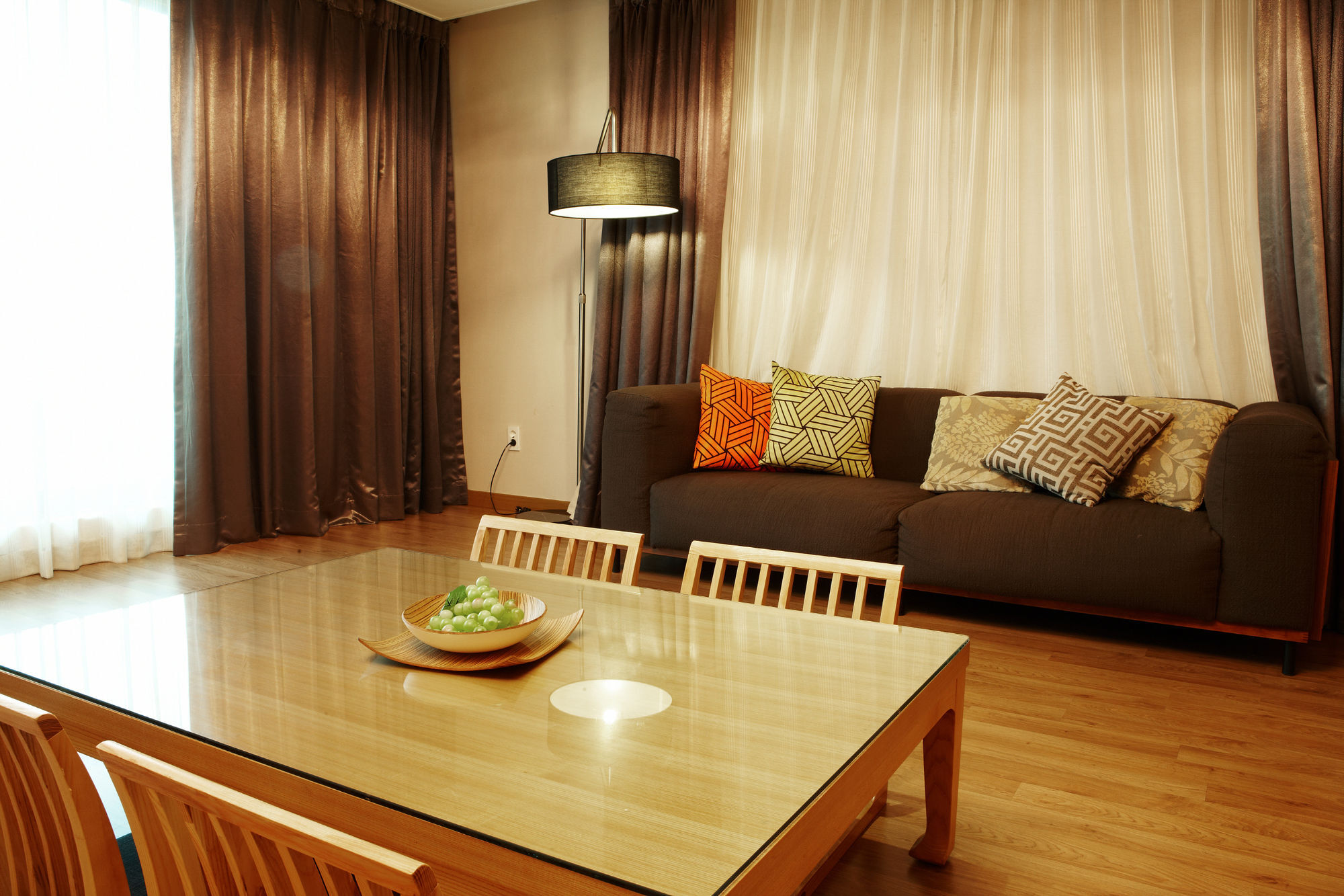 Hs Tourist Hotel Yeosu Exterior foto